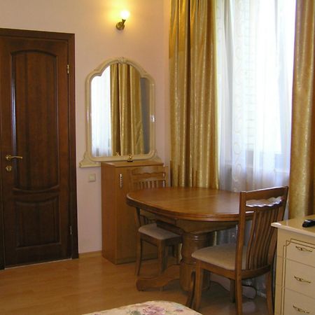 Comfortel Aparthotel Одеса Екстер'єр фото